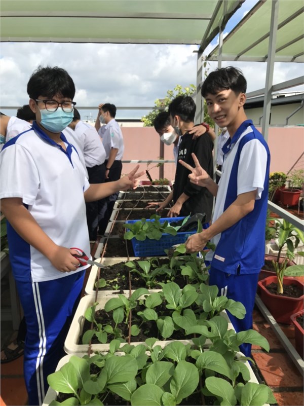 HÌNH ẢNH CÂU LẠC BỘ SINH HỌC